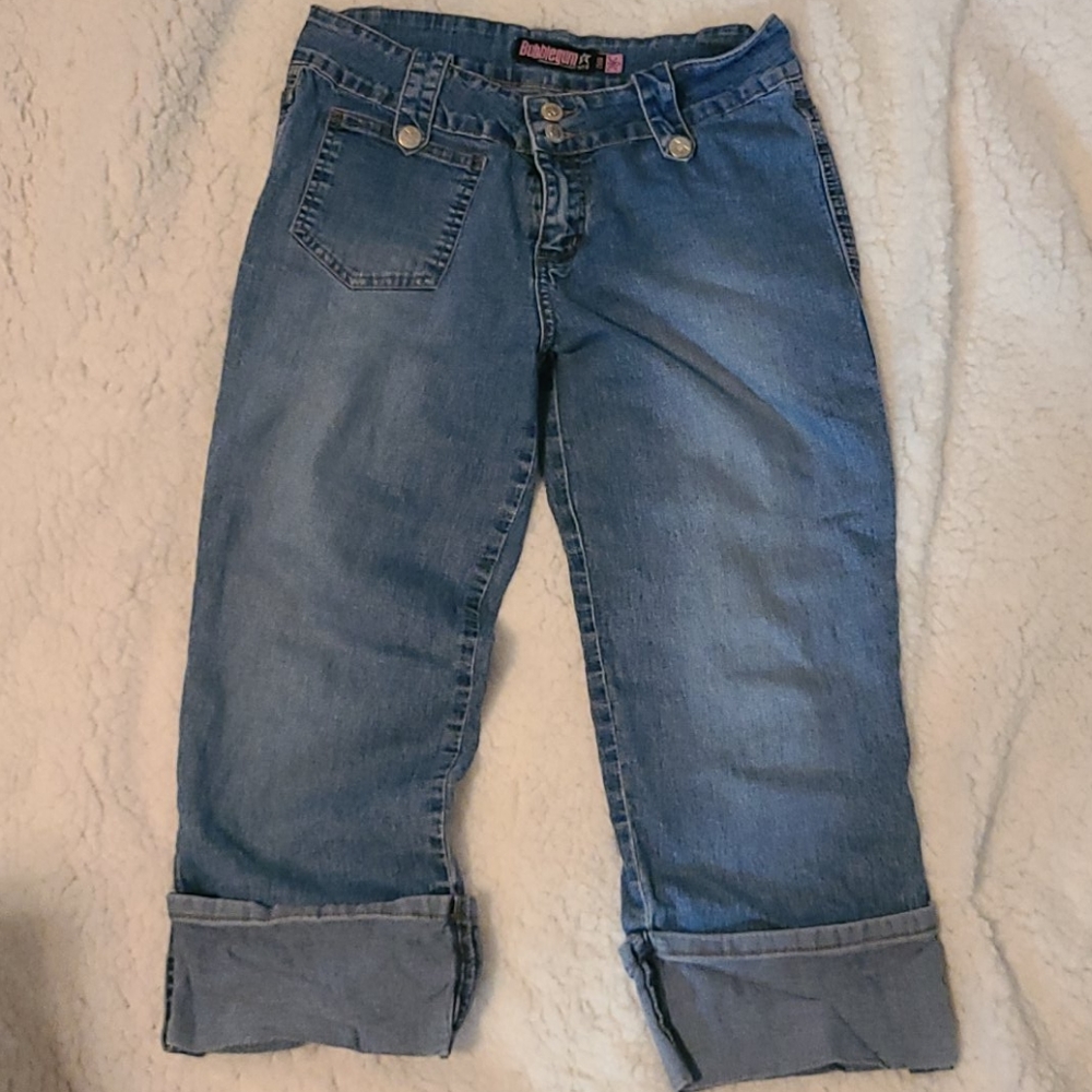 5/$10 Juniors Bubblegum Jean Capris